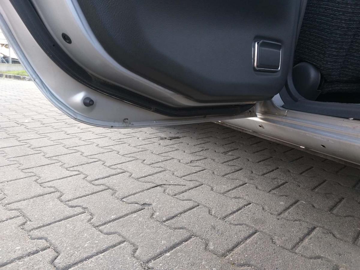 Mitsubishi Galant E50 original Tür hinten links Silber A69F Stufenheck Rohbau Bj.1995
